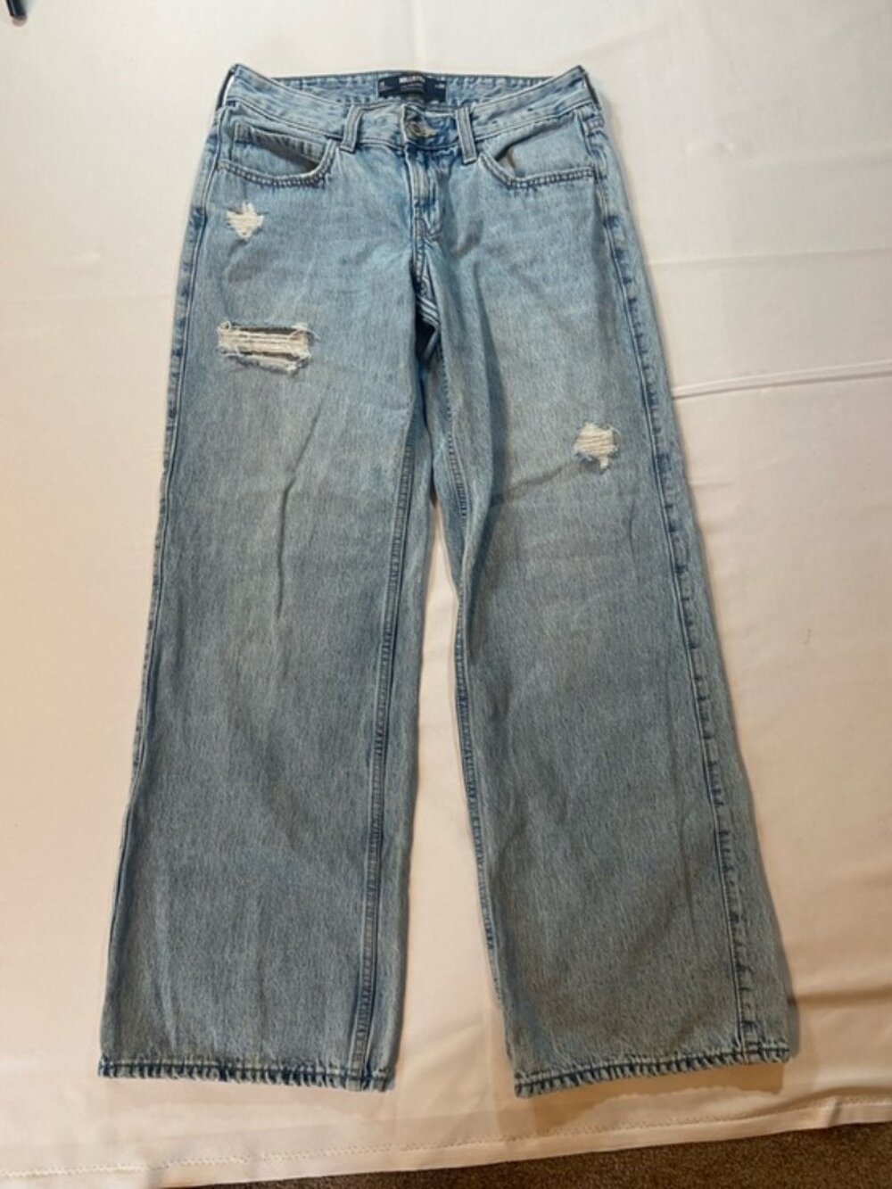 Hollister Low-Rise Baggy Women's Denim Wide Leg Distressed Jeans Mid-Rise Size 2